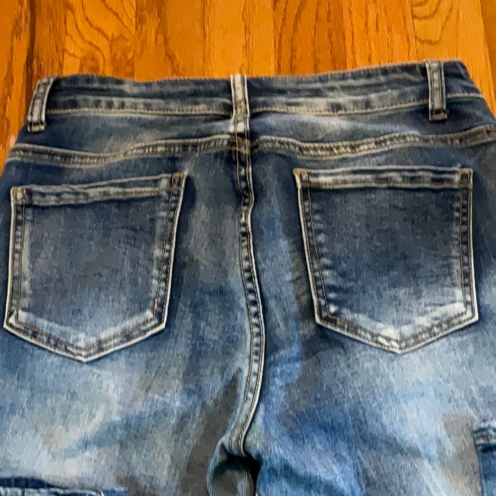 Blue Topic~Skinny Distressed~Cute 💙❤️ - Picture 11 of 11